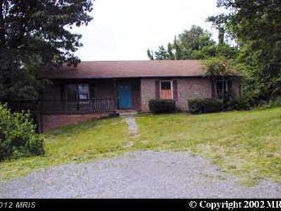 419 Steps To Heaven Rd, Linden, VA, 22642