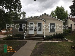 1442 Lake St NE, Hopkins, MN 55343