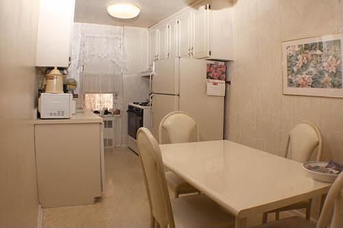 5th image of 2525 W 2nd St APT 3J