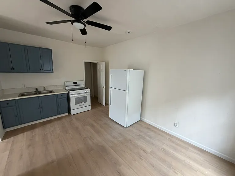 501 N Saint Louis St #2 — Photo 3