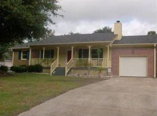 201 Holiday Hills Dr, Wilmington, NC 28409