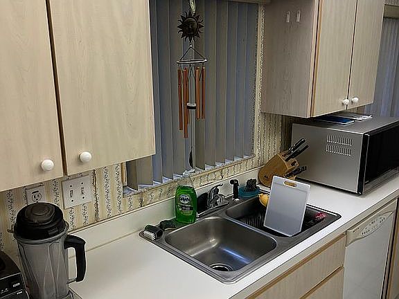 4th image of 10714 SE 174th Pl