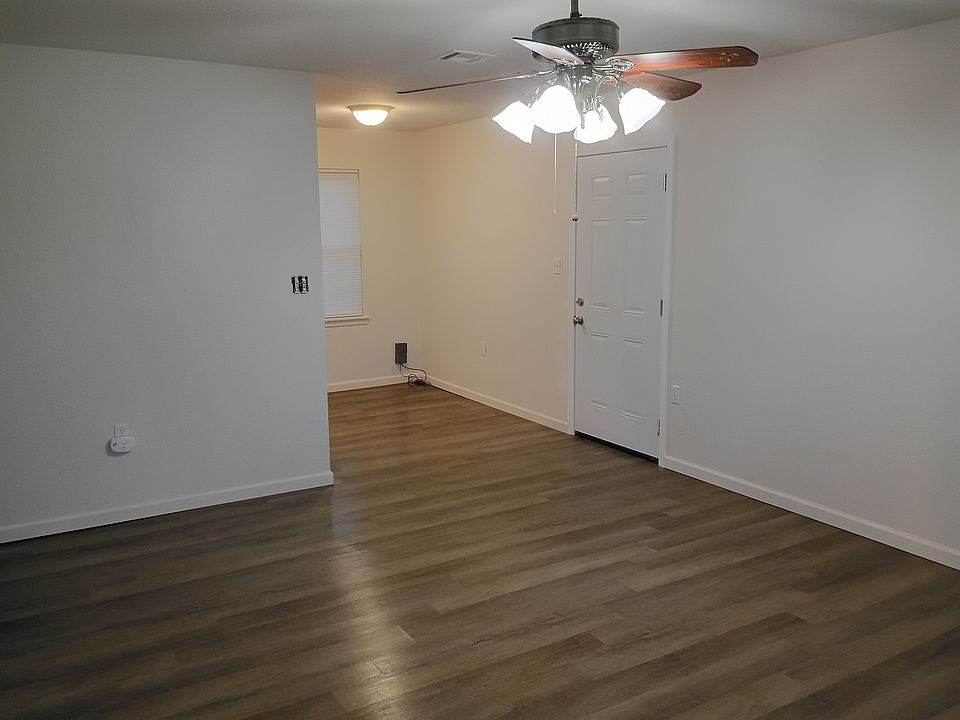 1st image of 4111 W Nelson Dr