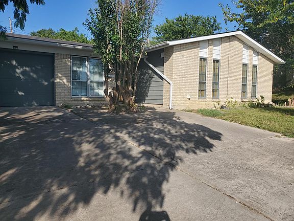 4th image of 711 W Mary Jane Dr