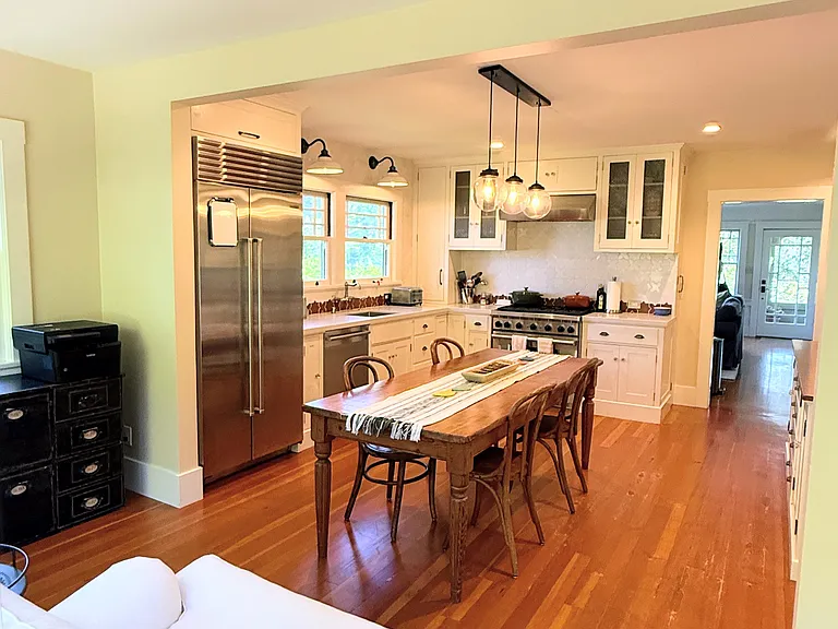 61 Girard Ave — Photo 5