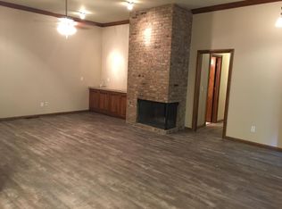 3245 Castlerock Rd, Oklahoma City, OK 73120