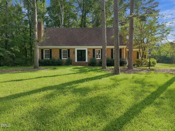 3349 Cheswick Dr, Raleigh, NC 27609