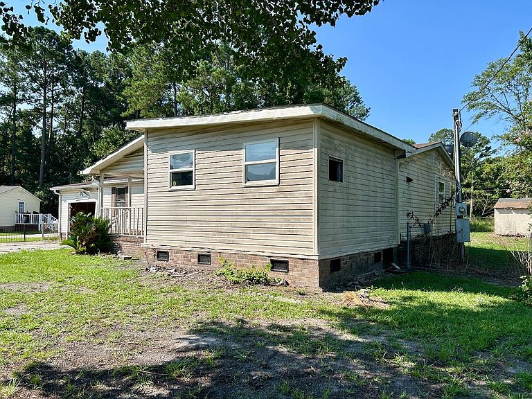 Listing photo 3