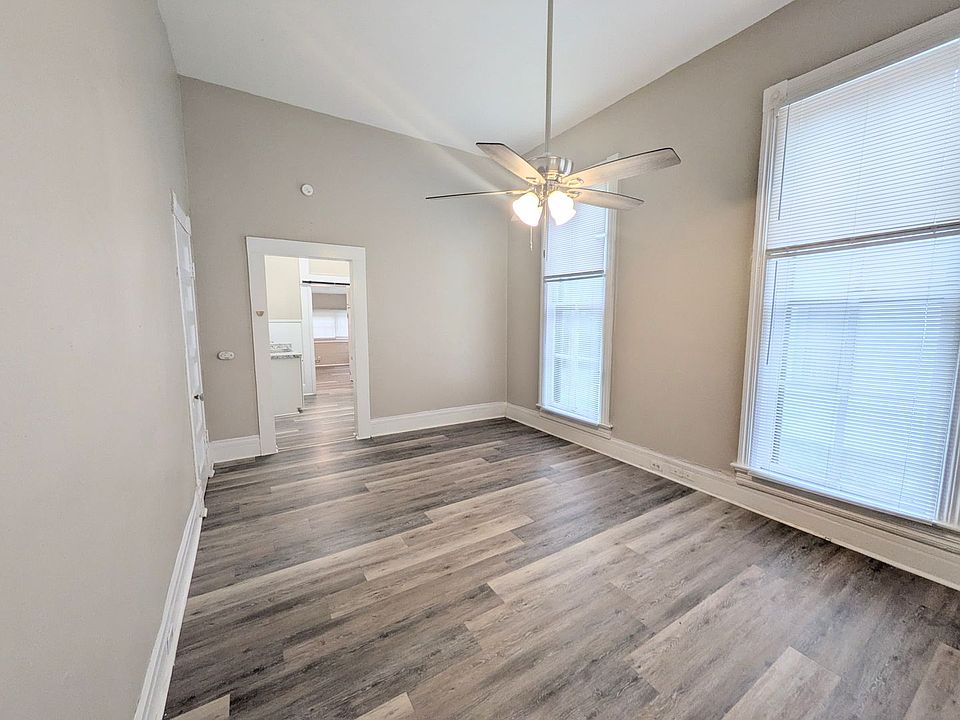 1st image of 822 E Carson St #5