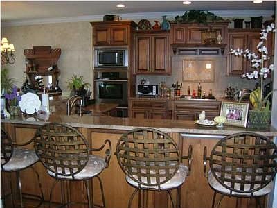 4th image of 1532 Westover Ln