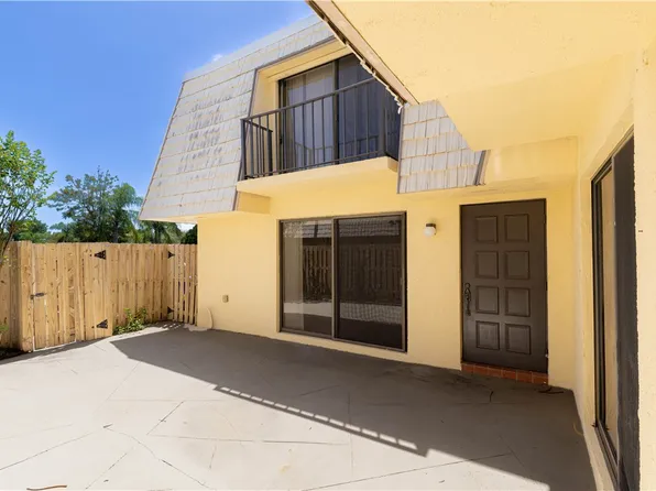 1170 6th Ave APT 24B, Vero Beach, FL 32960