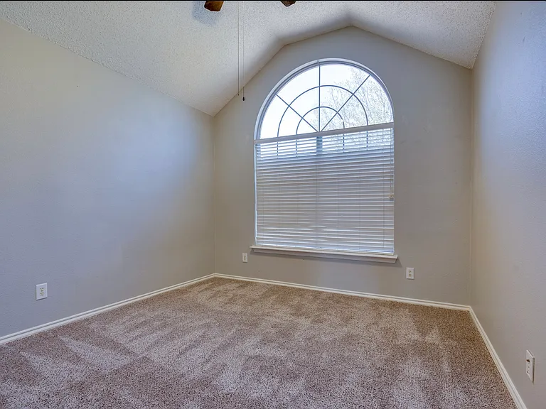 4156 One Place Ln — Photo 10