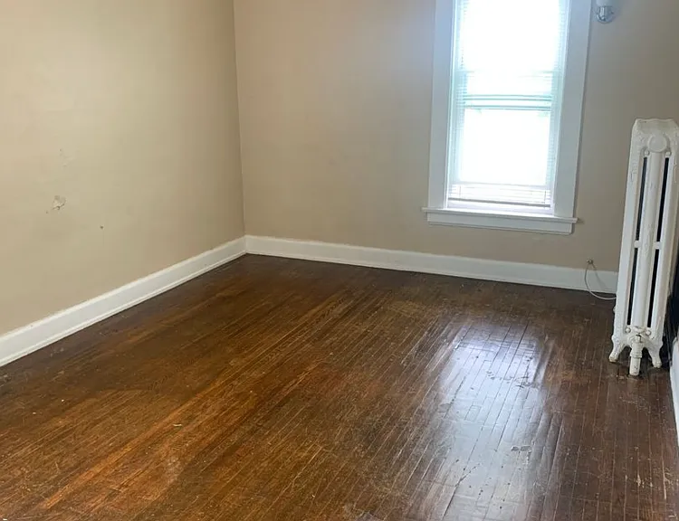 1302 Harvard Blvd — Photo 3