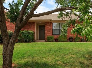 16909 Valley Ln, Edmond, OK 73012