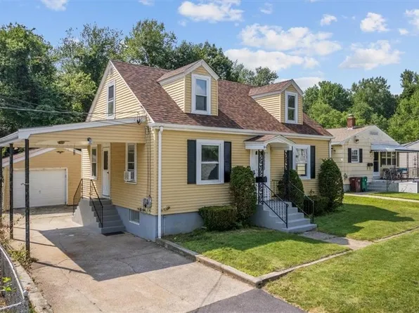 200 Papineau Ave, Woonsocket, RI 02895