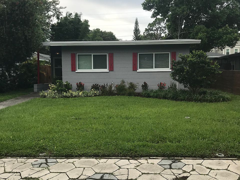 1st image of 466 34th Ave N