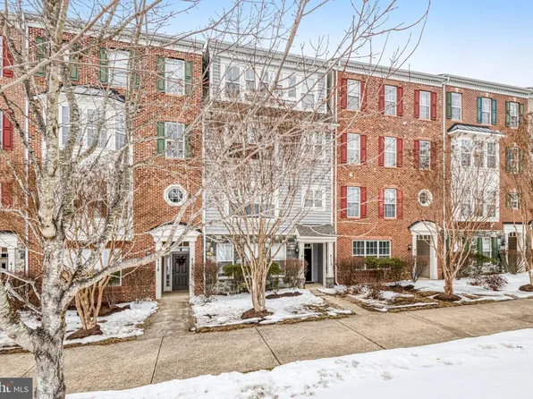 4112 Potomac Highlands Cir, Triangle, VA 22172