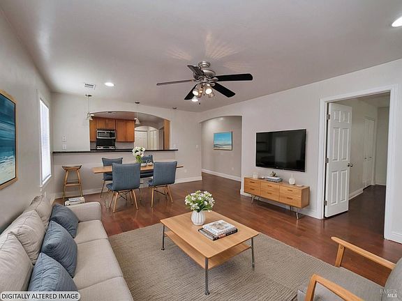 5th image of 1125 E 5th Street
