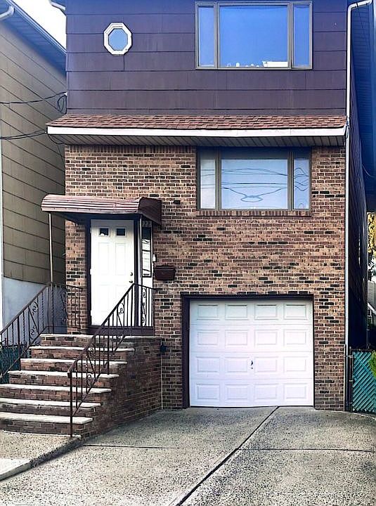 1st image of 422 Sussex St #1