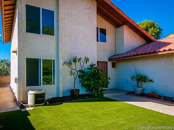 2nd image of 8096 Dicenza Ln