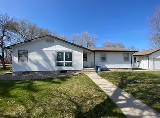 602 E John St, Oneill, NE 68763