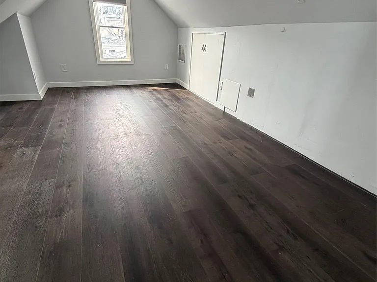 10 Edison Pl #2 — Photo 1