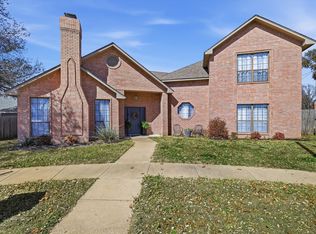 2307 William Cir, Ennis, TX 75119