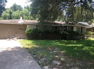 7250 Lewis Dr, Beaumont, TX 77708