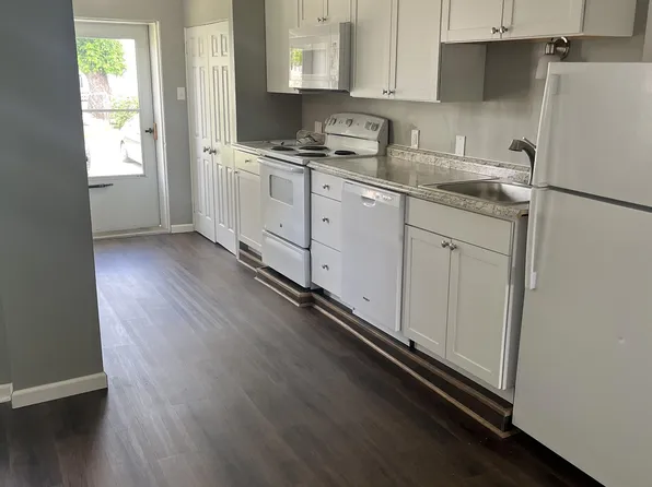 12 E 1st Ave, Latrobe, PA 15650