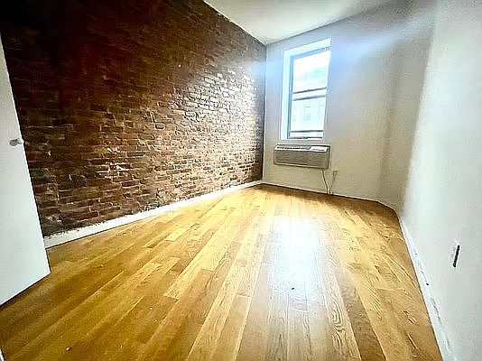 3rd image of 17 Spencer Pl #3L