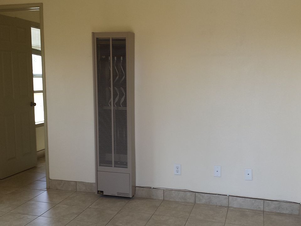 1st image of 7806 Emerson Pl
