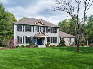249 Sylvester Rd, Northampton, MA 01062