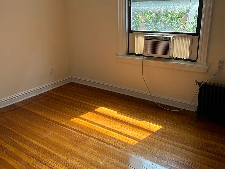 217 E 86th St #5B — Photo 4