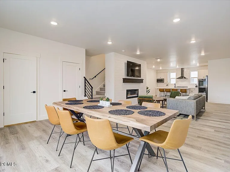 1383 Gambel Oak Way — Photo 10