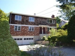 5 Northview Pl, White Plains, NY 10603