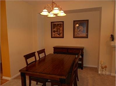 3rd image of 5624 Cambridge Way