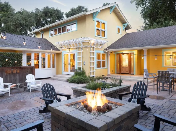 1006 Sunset Dr, Pacific Grove, CA 93950