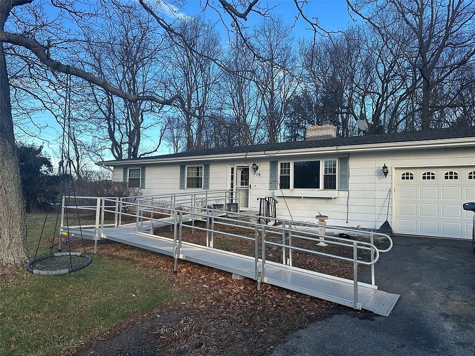 1st image of 319 Woodmere Rd