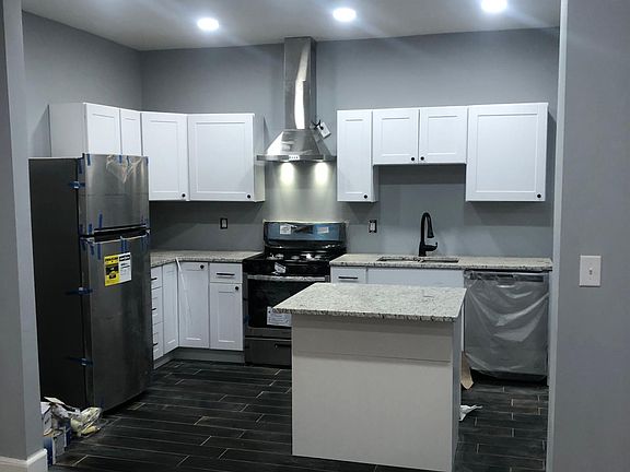 5th image of 1709 N Marston St