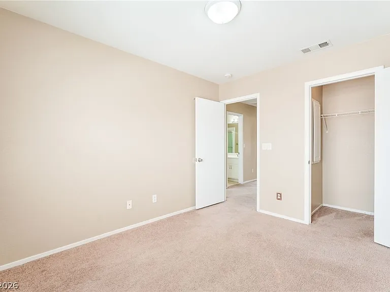 8725 Autumn Valley Ave — Photo 25