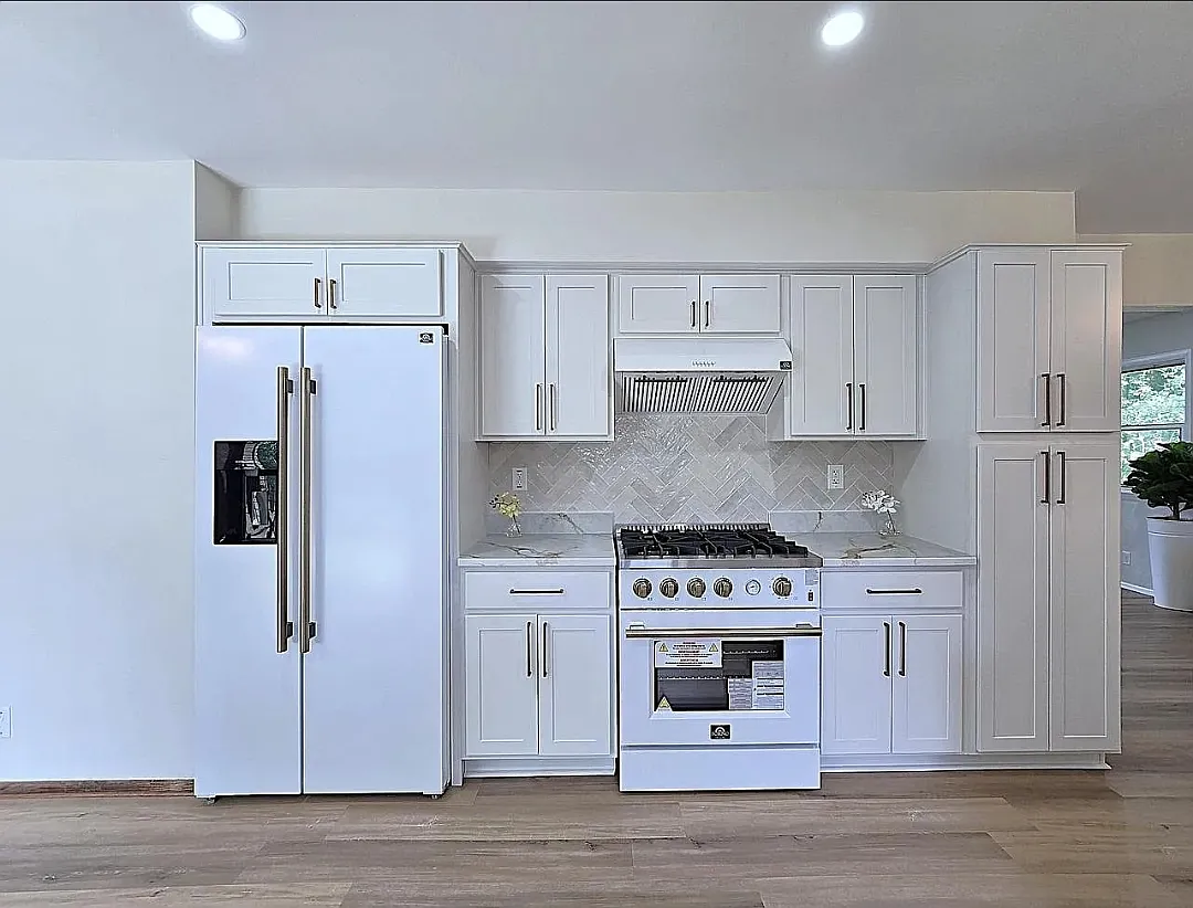 4 bed, 2.5 bath, 2944 sqft, $4,350 — Photo 4