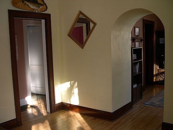 arch between living & dining rooms