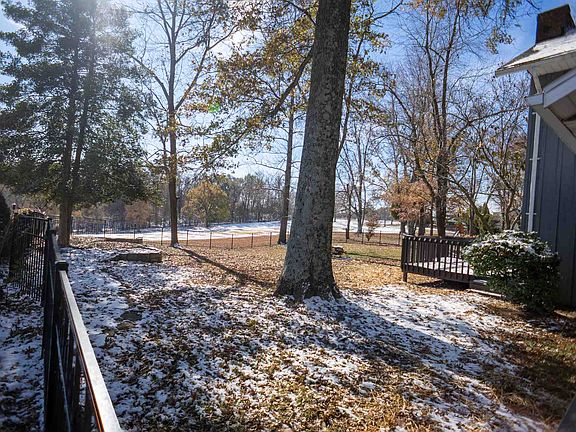 4th image of 1153 S Snow Ball Ln