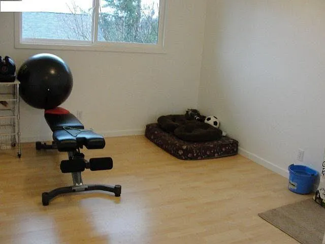 910 Oakway Dr — Photo 12