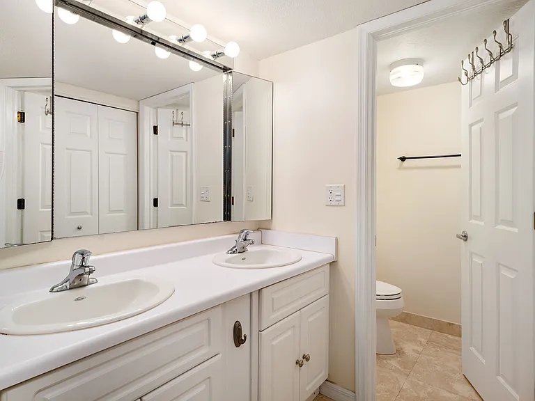 1480 Ocean Dr #4E — Photo 23