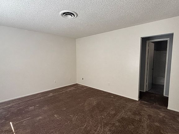 4th image of 410 N Taylor St APT B