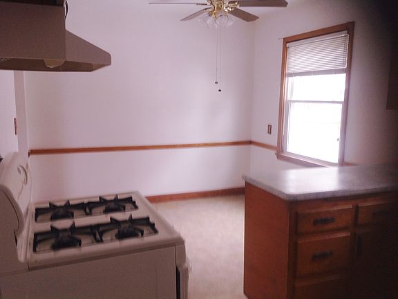 5th image of 3814 Loma Vista Dr