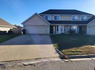 2505 E 27th Ter, Lawrence, KS 66046