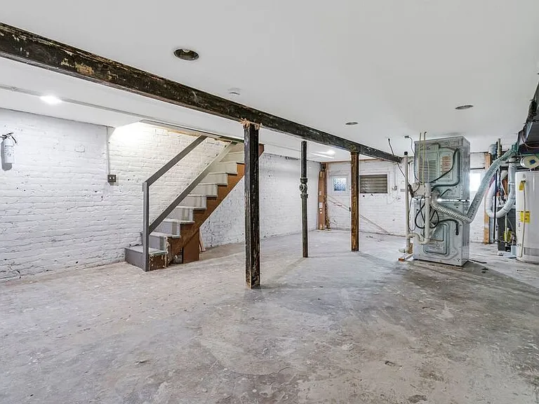413 Buchanan St NW — Photo 21