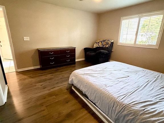 5th image of 2046 Porter Way